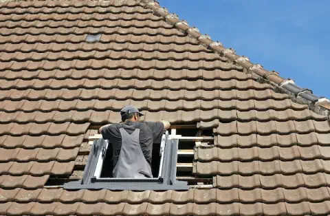Pose de velux - Roquebrune-sur-Argens